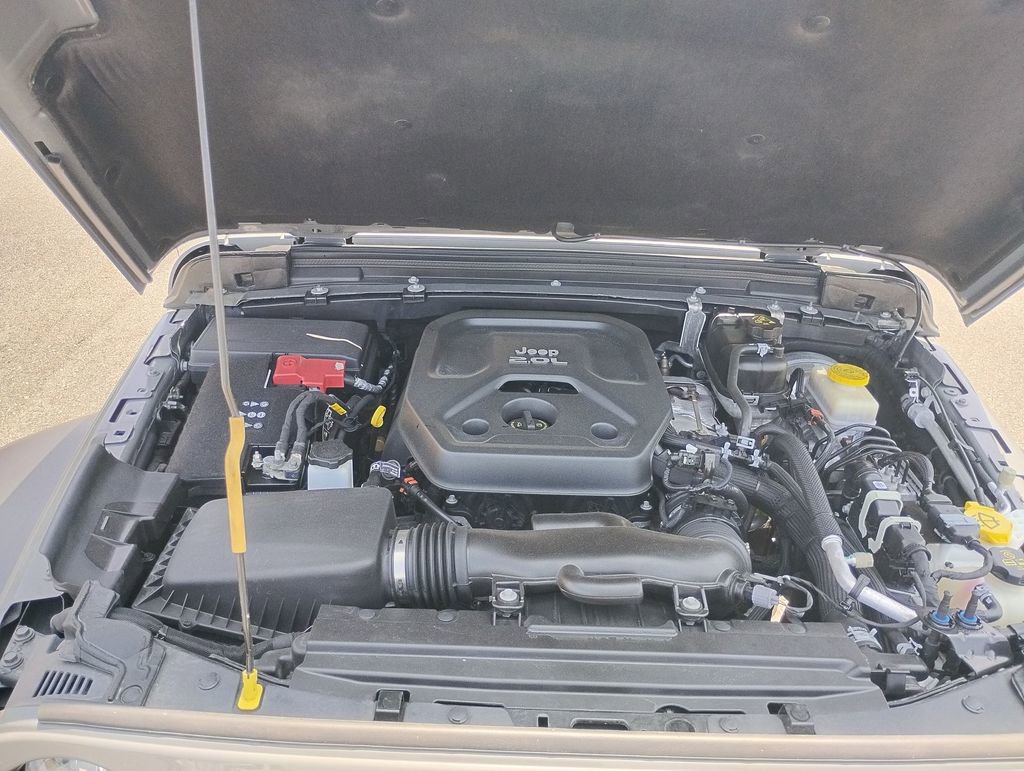 Used 2020 Jeep Wrangler Sport AWD/4WD image 18