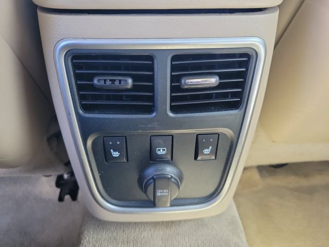 Used 2013 Chrysler 300 C RWD image 12