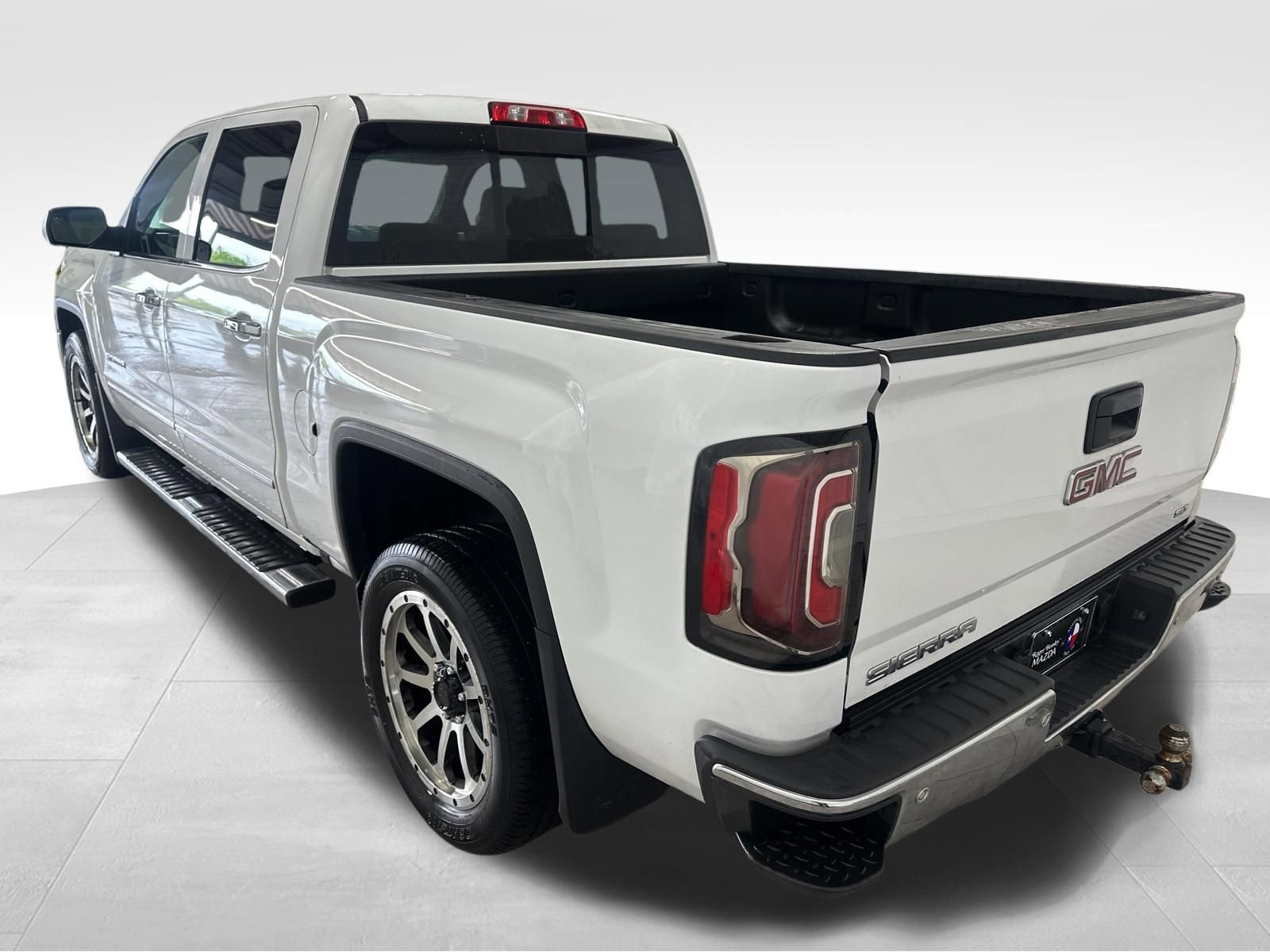 Used 2017 GMC Sierra 1500 SLT RWD image 8