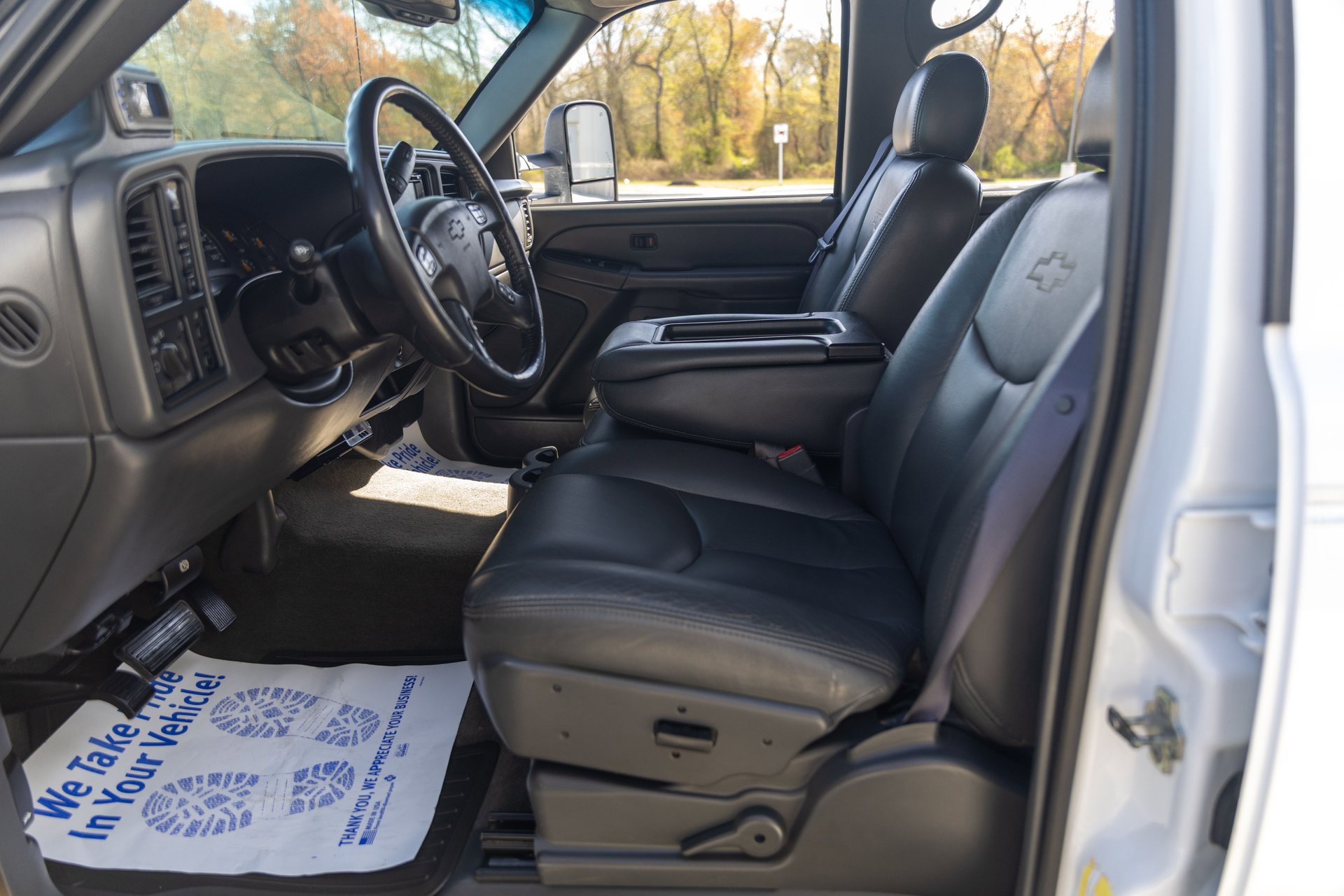 Used 2006 Chevrolet Silverado 2500 LT w/ Heavy-Duty Power Package image 38