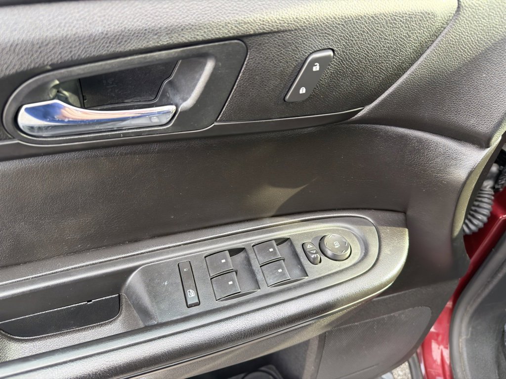 Used 2017 Chevrolet Traverse LT w/ Style and Technology Package image 20