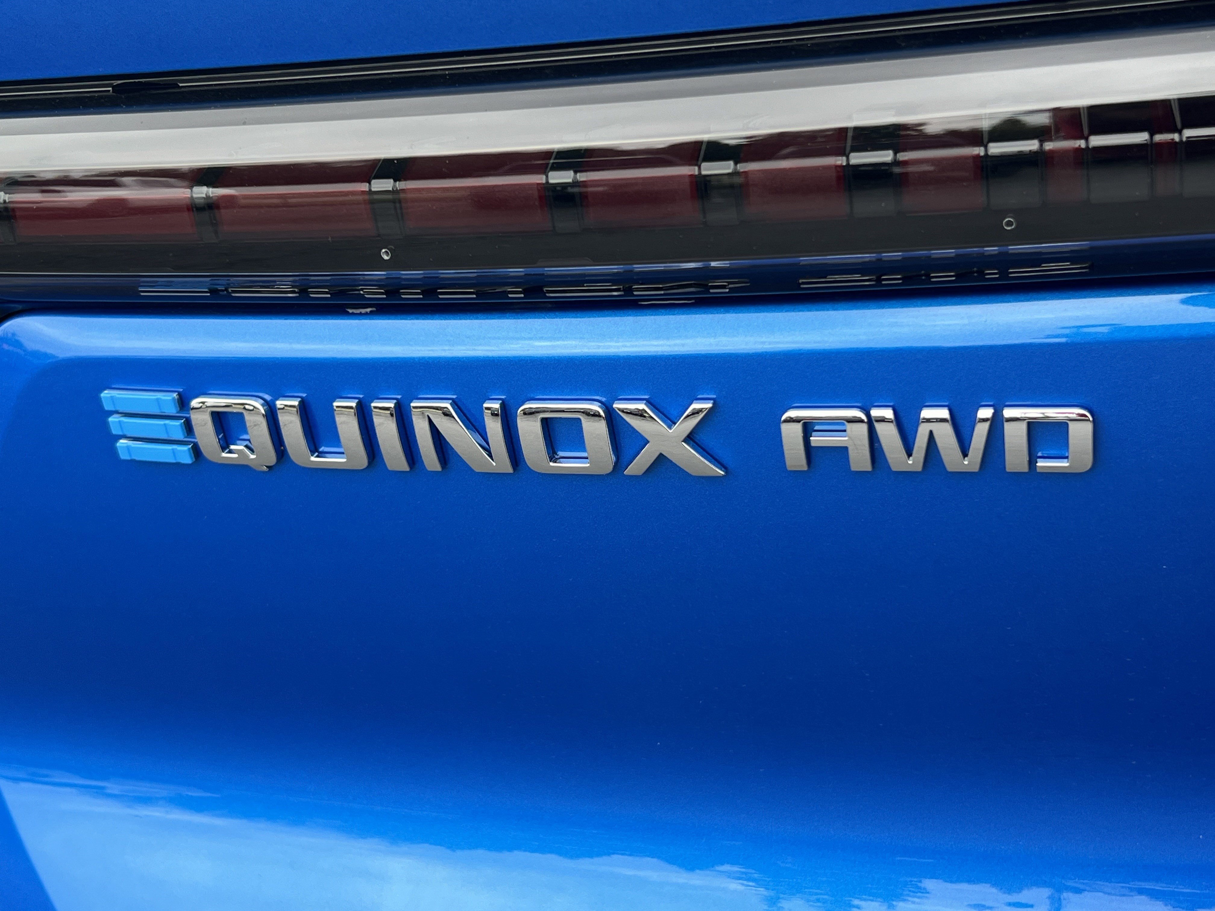 New 2026 Chevrolet Equinox EV LT image 9