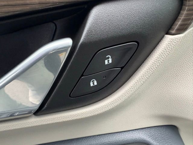 Used 2022 GMC Terrain Denali w/ Denali Premium Package image 15