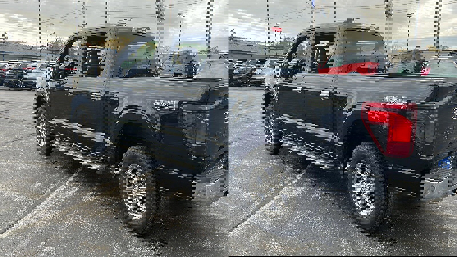 Used 2024 Ford F150 XLT w/ Mobile Office Package image 7