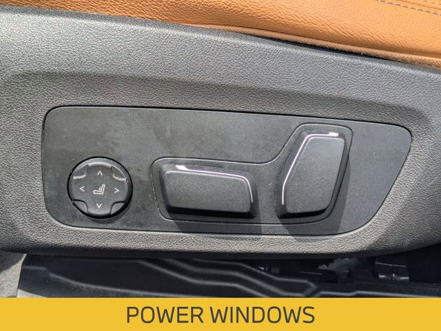 Used 2025 BMW 330i Sedan RWD image 17