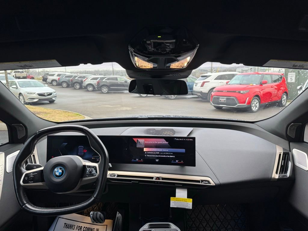 Used 2022 BMW iX xDrive50 w/ Premium Package image 22