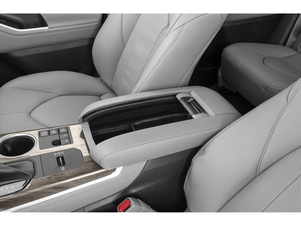 New 2026 Toyota Highlander Limited AWD/4WD image 9