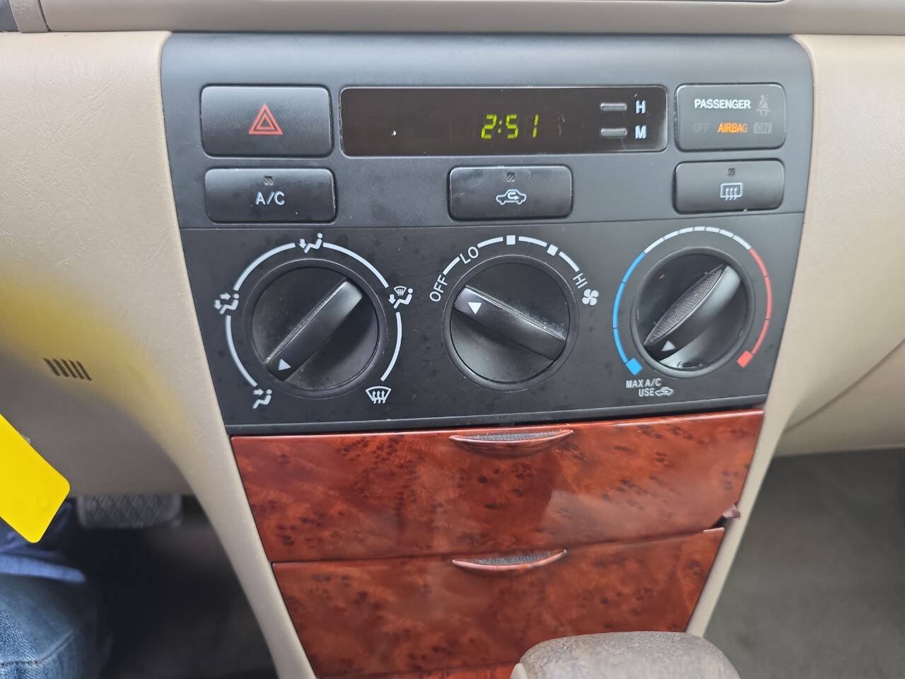 Used 2007 Toyota Corolla LE w/ Audio Value Pkg FWD image 17