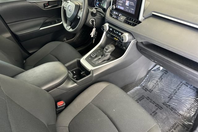 Certified 2024 Toyota RAV4 LE AWD/4WD image 20