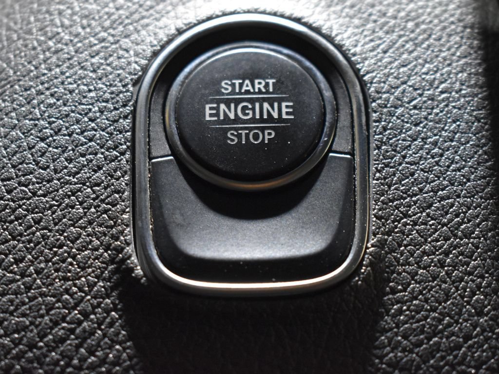 Used 2024 Mercedes-Benz Sprinter 2500 w/ Acoustic Package image 22