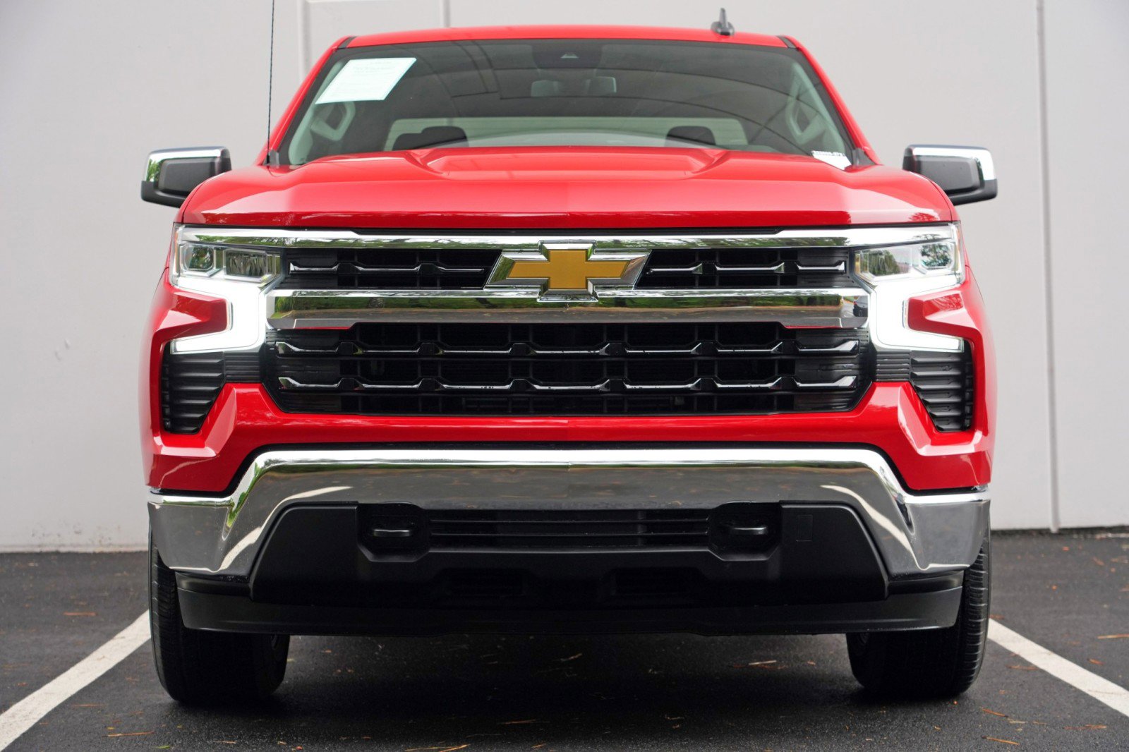 Used 2023 Chevrolet Silverado 1500 LT AWD/4WD image 6