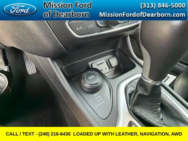 Used 2018 Jeep Cherokee Overland AWD/4WD image 35