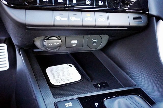 New 2026 Hyundai Elantra Sport FWD image 30