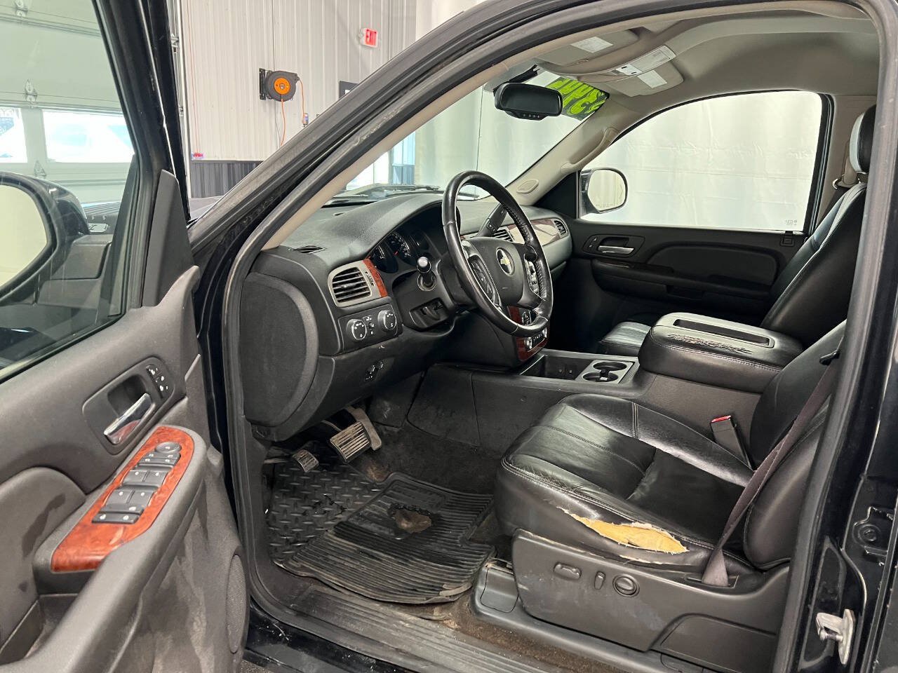 Used 2009 Chevrolet Silverado 2500 LTZ w/ Safety Package AWD/4WD image 7