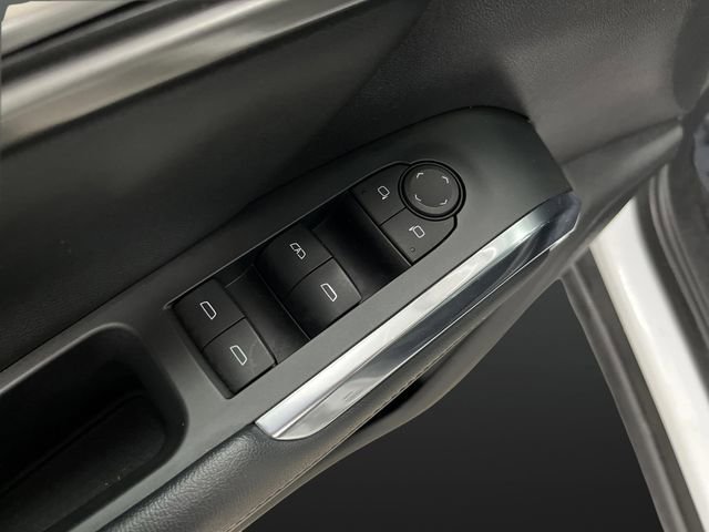 Used 2024 Chevrolet Traverse LT w/ Midnight/Sport Edition image 30