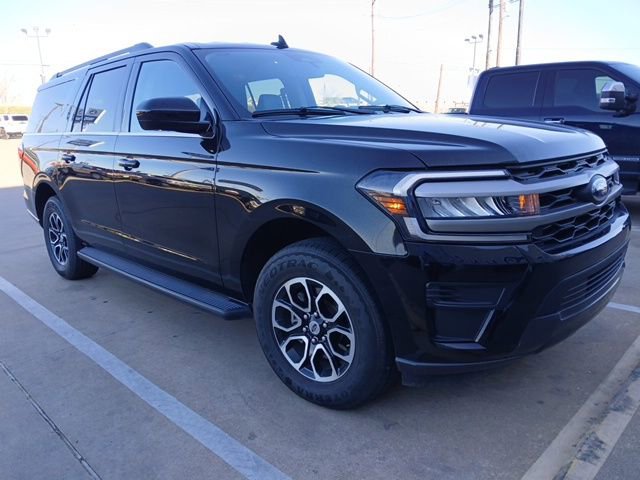 Used 2024 Ford Expedition Max XLT image 5