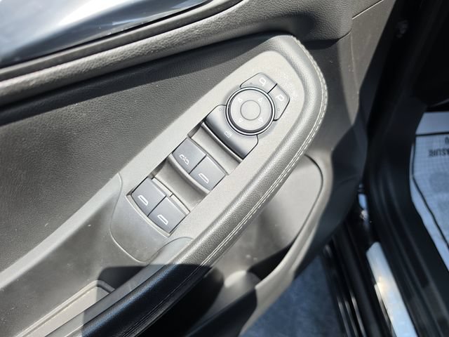 Used 2021 Buick Encore GX Preferred w/ Sport Touring Package FWD image 15