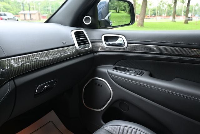 Used 2021 Jeep Grand Cherokee Trackhawk AWD/4WD image 30