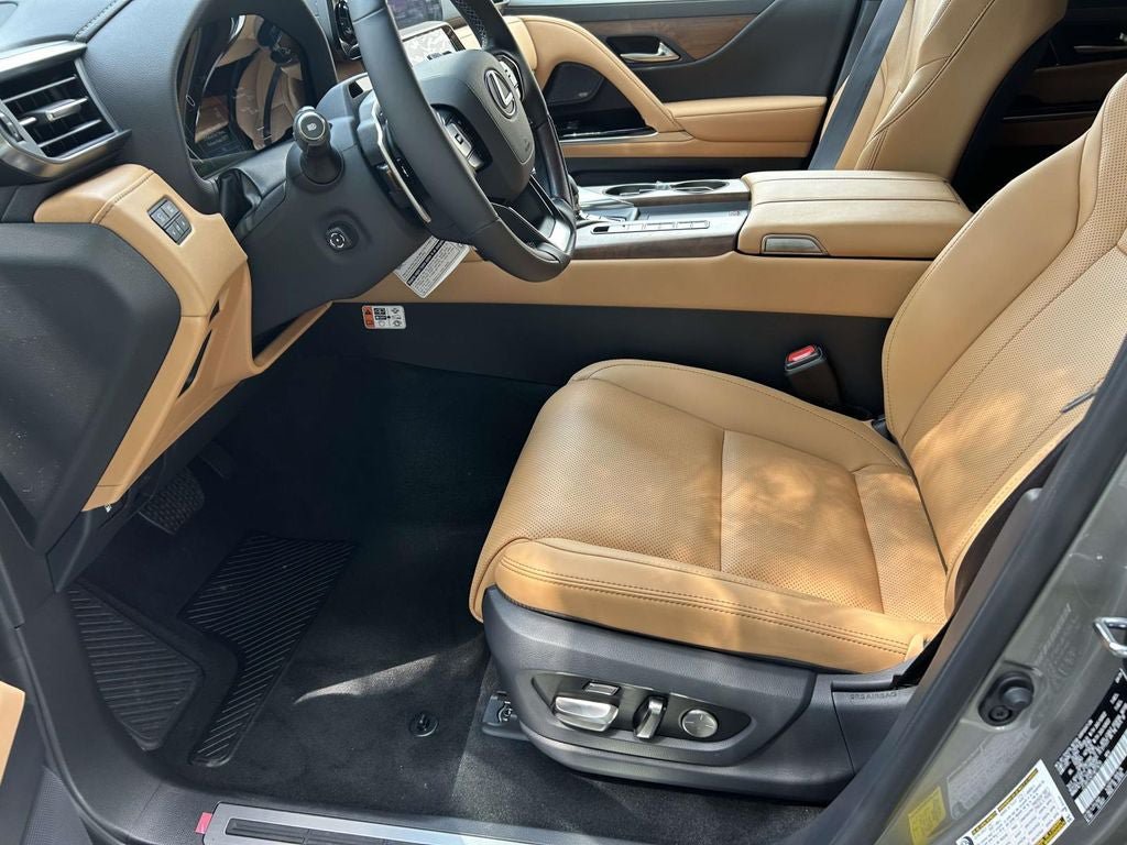 New 2026 Lexus LX 700h Luxury AWD/4WD image 11