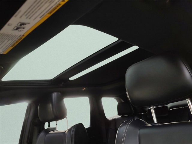 Used 2017 Jeep Grand Cherokee Limited w/ Luxury Group II image 29