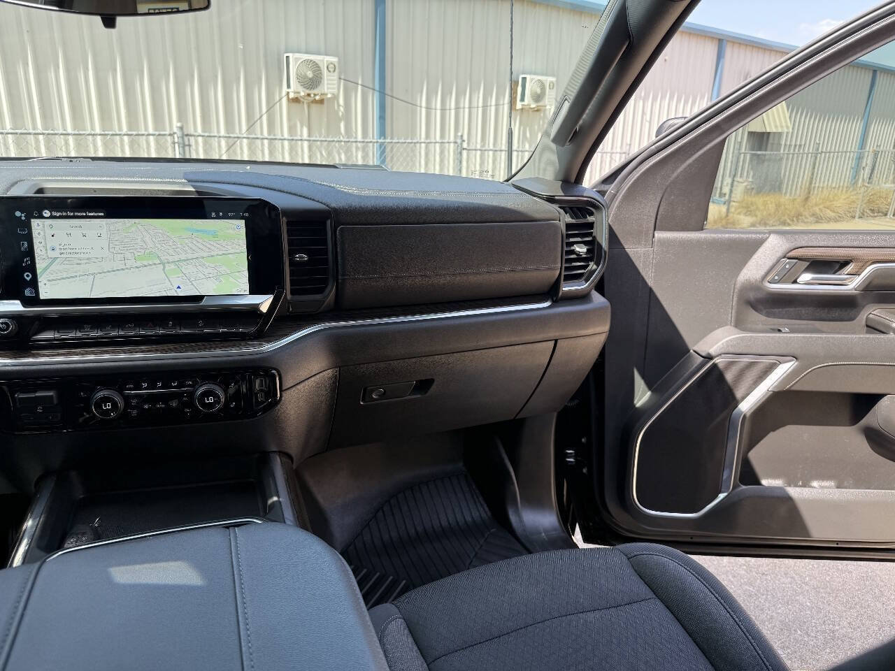 Used 2024 Chevrolet Silverado 2500 LT AWD/4WD image 28