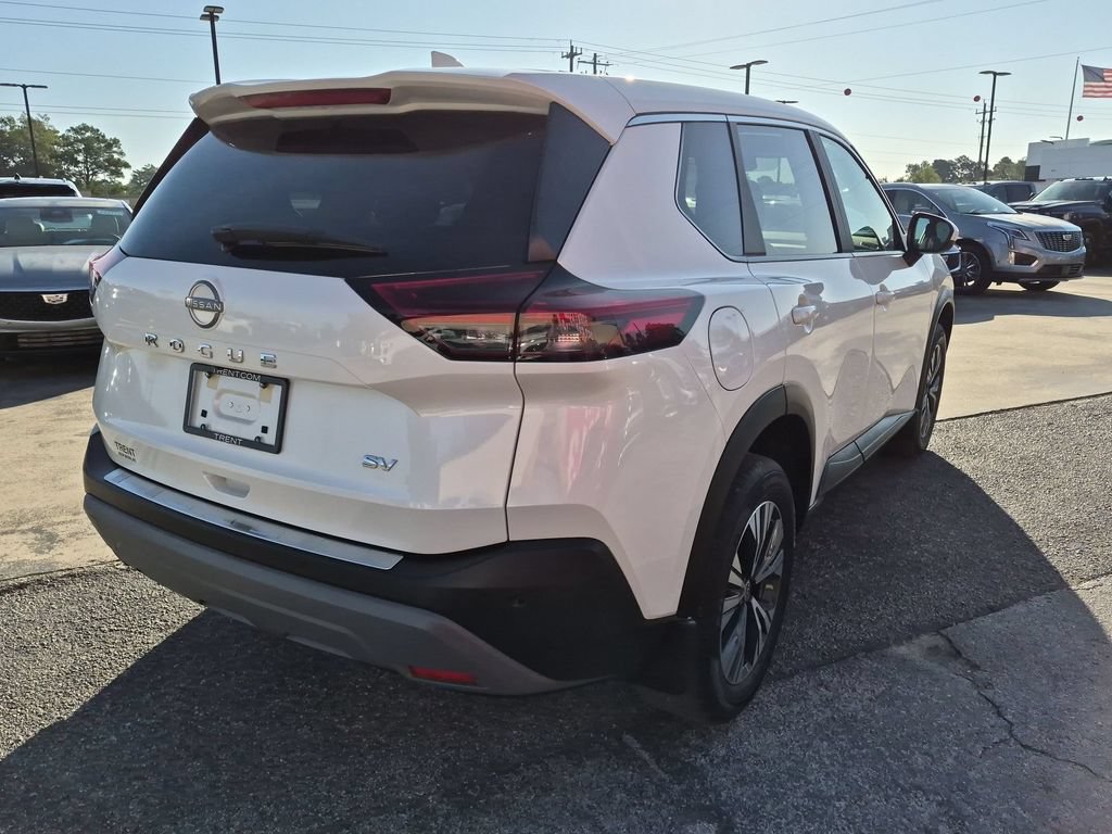 Used 2023 Nissan Rogue SV FWD image 4