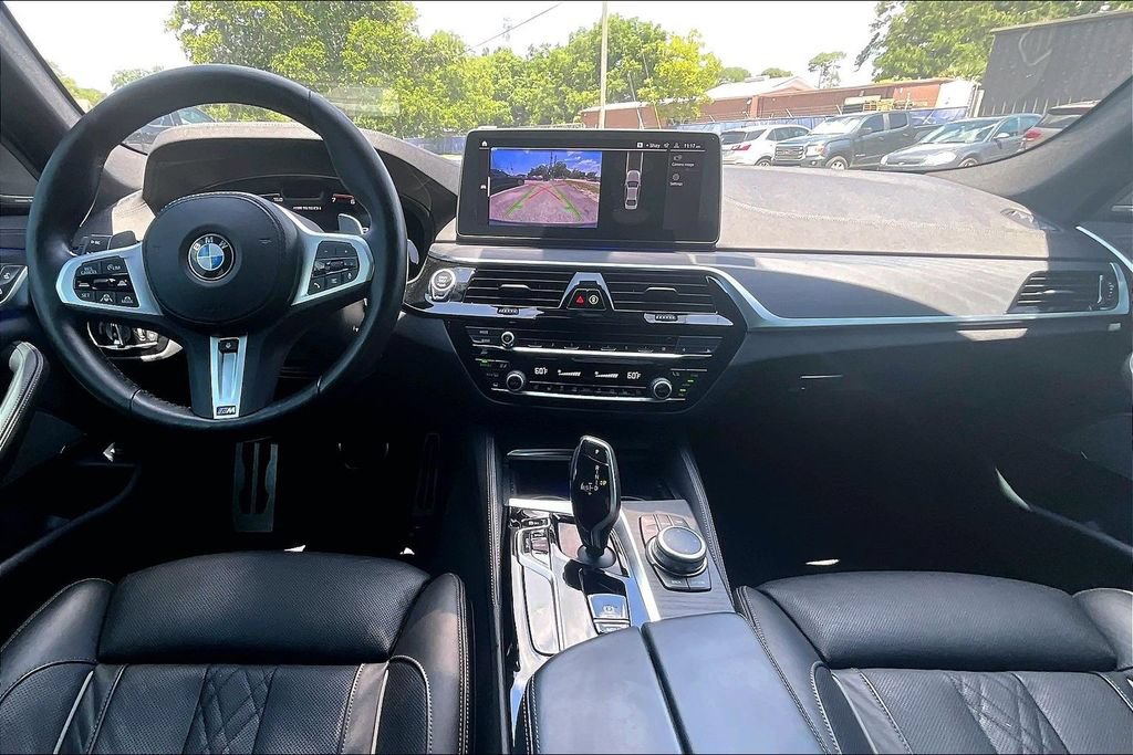 Used 2022 BMW M550i xDrive AWD/4WD image 6
