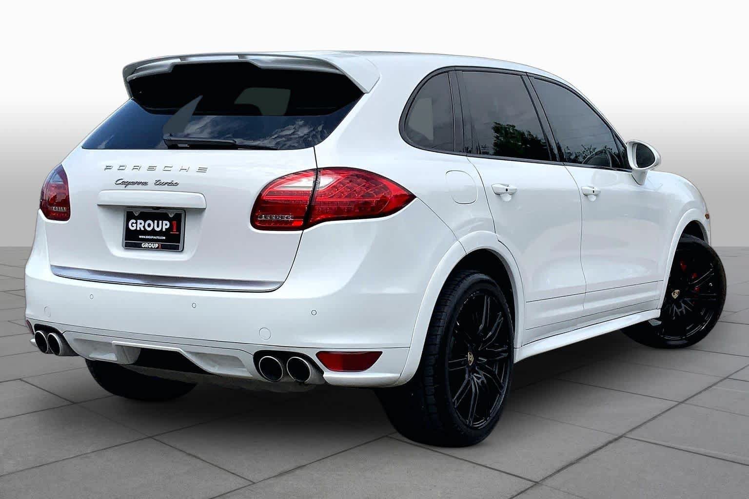 Used 2013 Porsche Cayenne Turbo AWD/4WD image 12