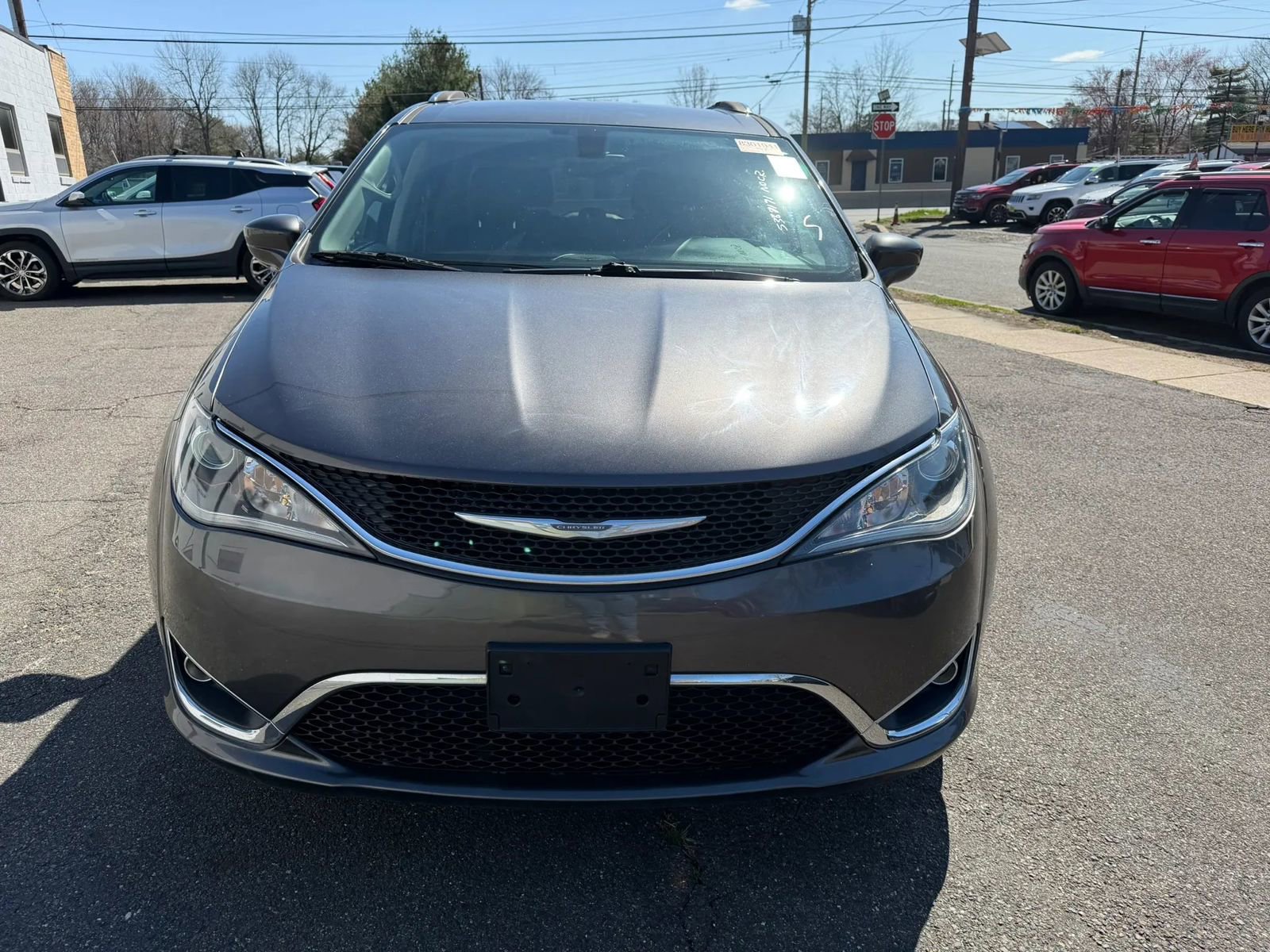 Used 2017 Chrysler Pacifica Touring-L Plus image 4