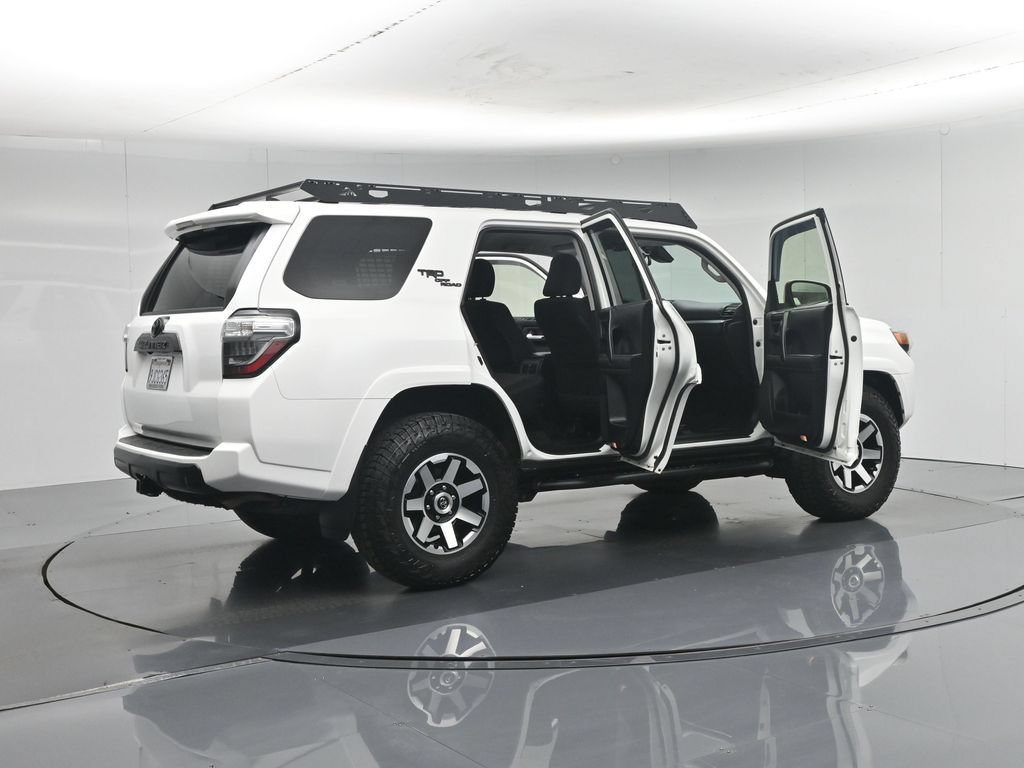 Used 2022 Toyota 4Runner TRD Off-Road AWD/4WD image 5