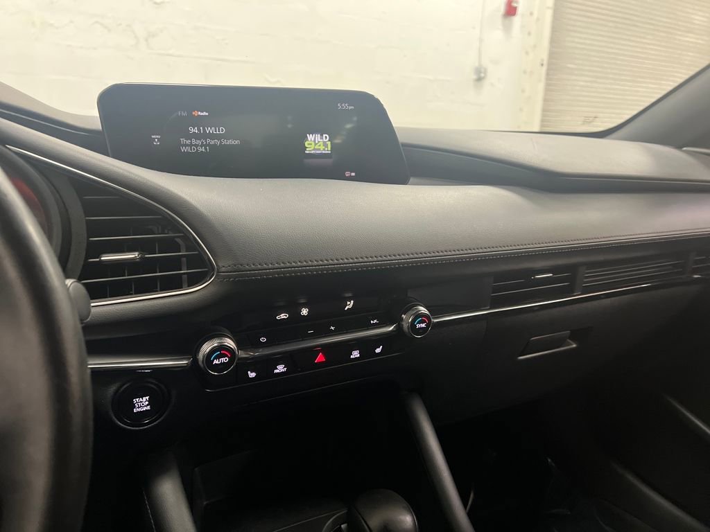 Used 2022 MAZDA MAZDA3 s image 30