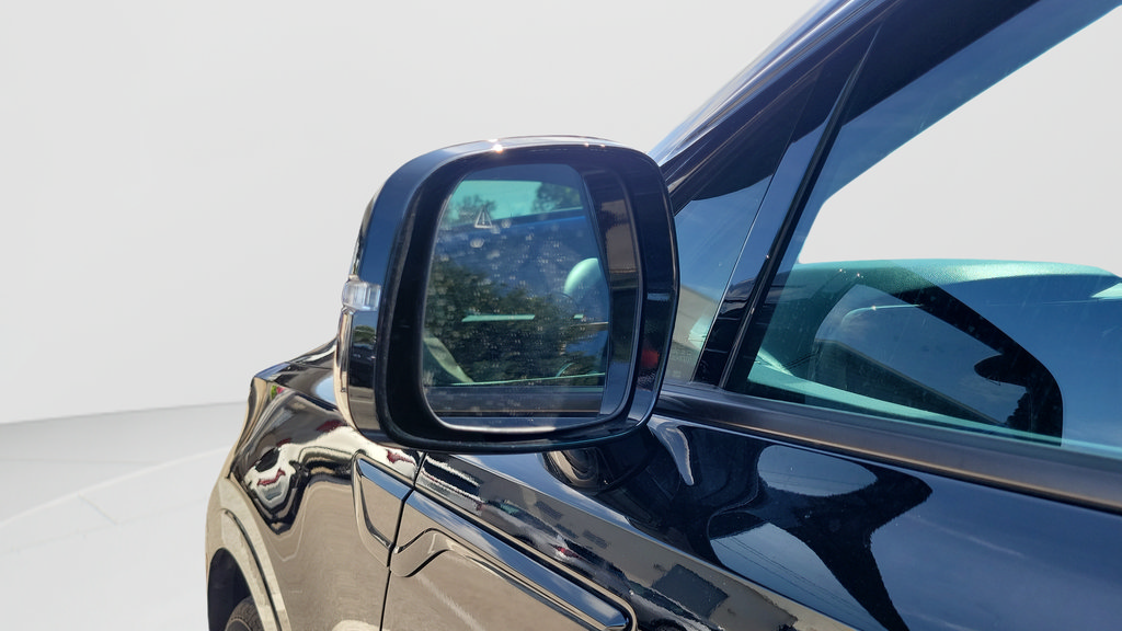 Used 2023 Kia Sorento S w/ Panoramic Sunroof Package FWD image 6
