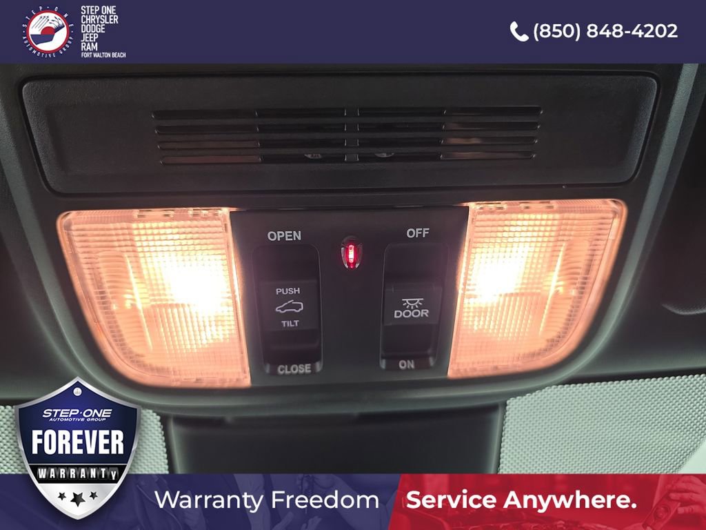 Used 2025 Honda Odyssey Sport-L image 25