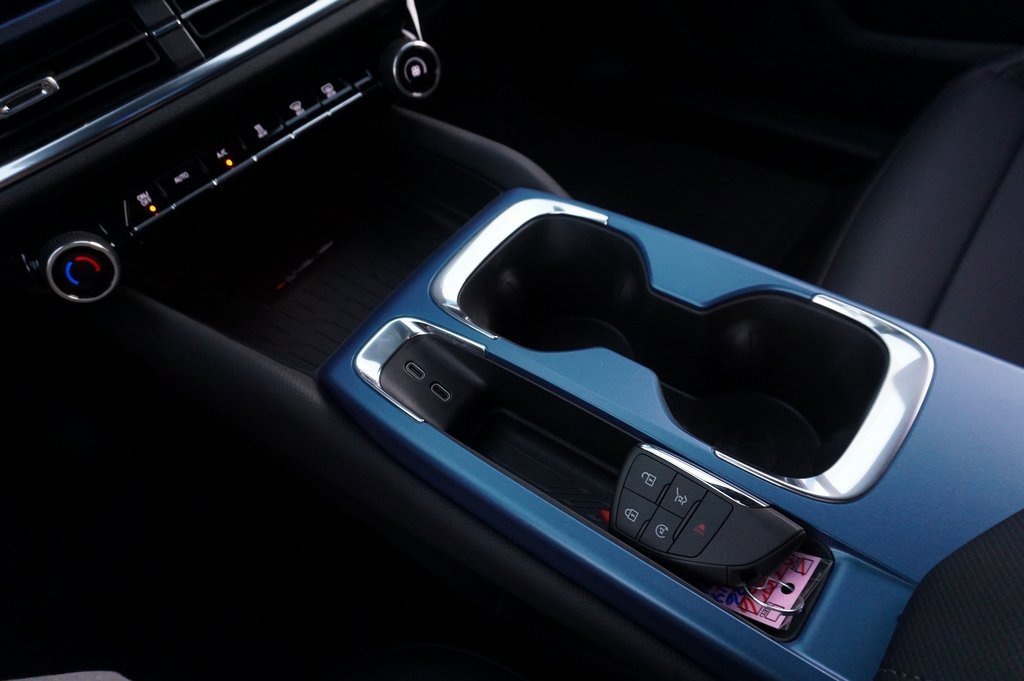 New 2026 Chevrolet Equinox EV LT image 16