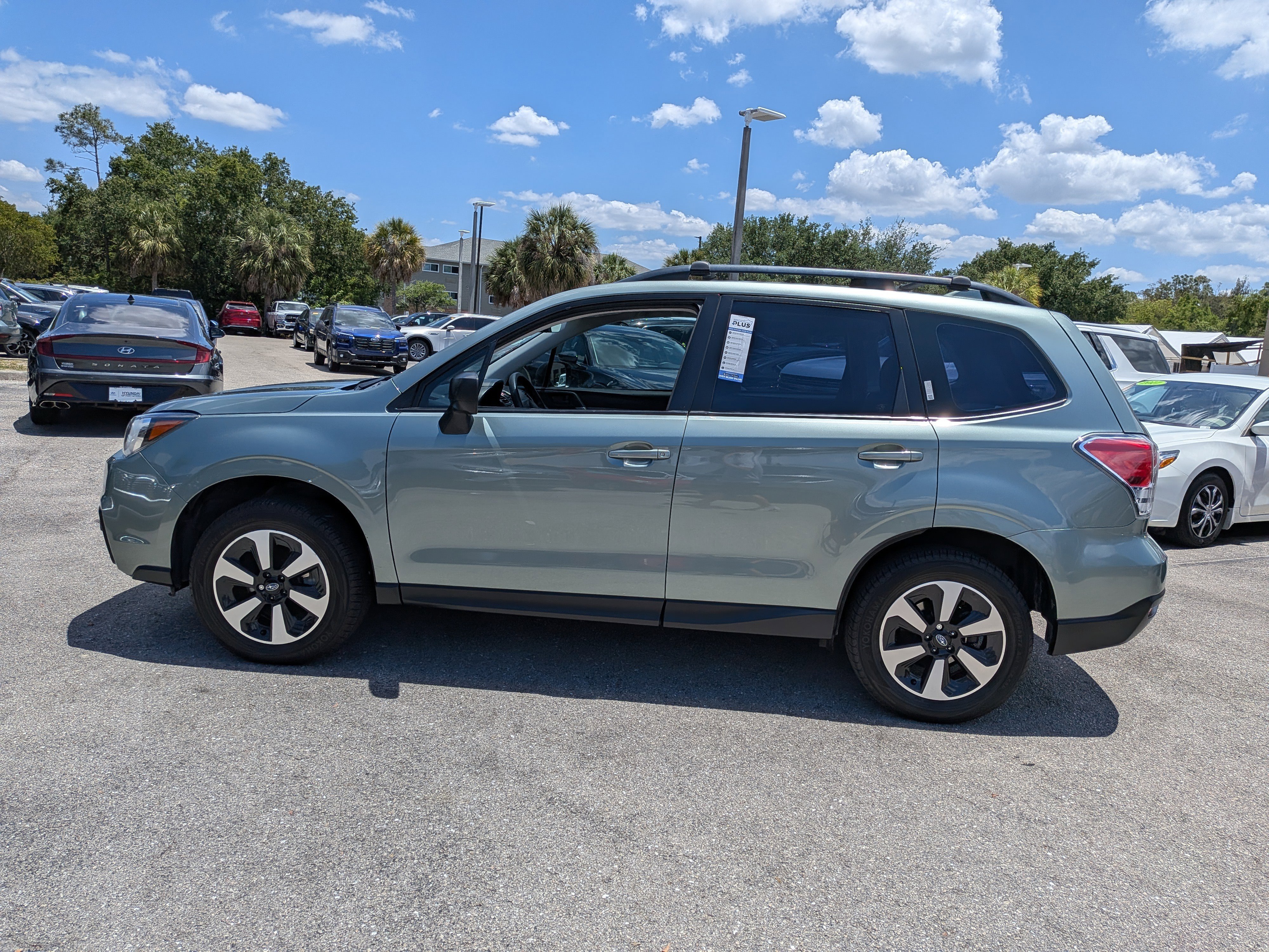 Used 2018 Subaru Forester 2.5i w/ Alloy Wheel Package AWD/4WD image 7