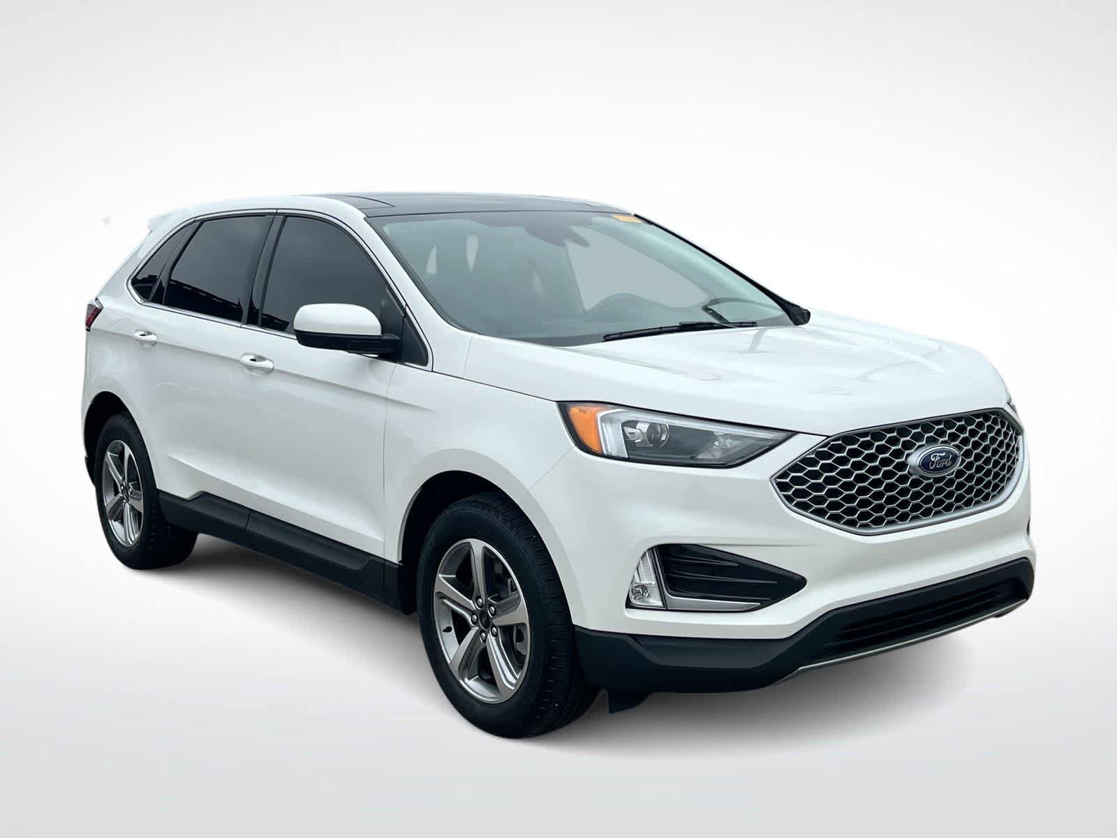 Used 2023 Ford Edge SEL w/ Convenience Package image 2