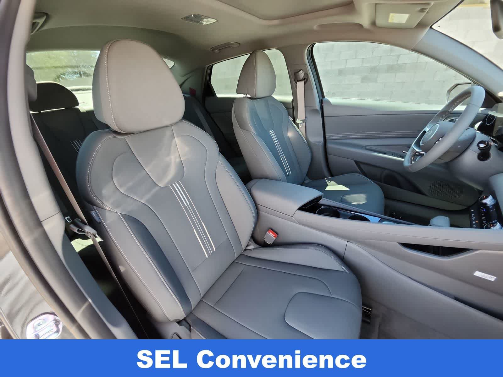 Certified 2025 Hyundai Elantra SEL FWD image 18