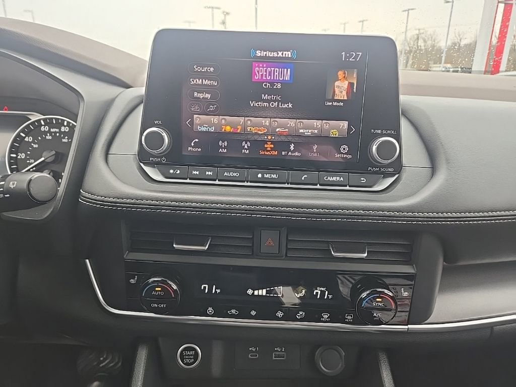 Used 2023 Nissan Rogue SV w/ SV Premium B Package image 19