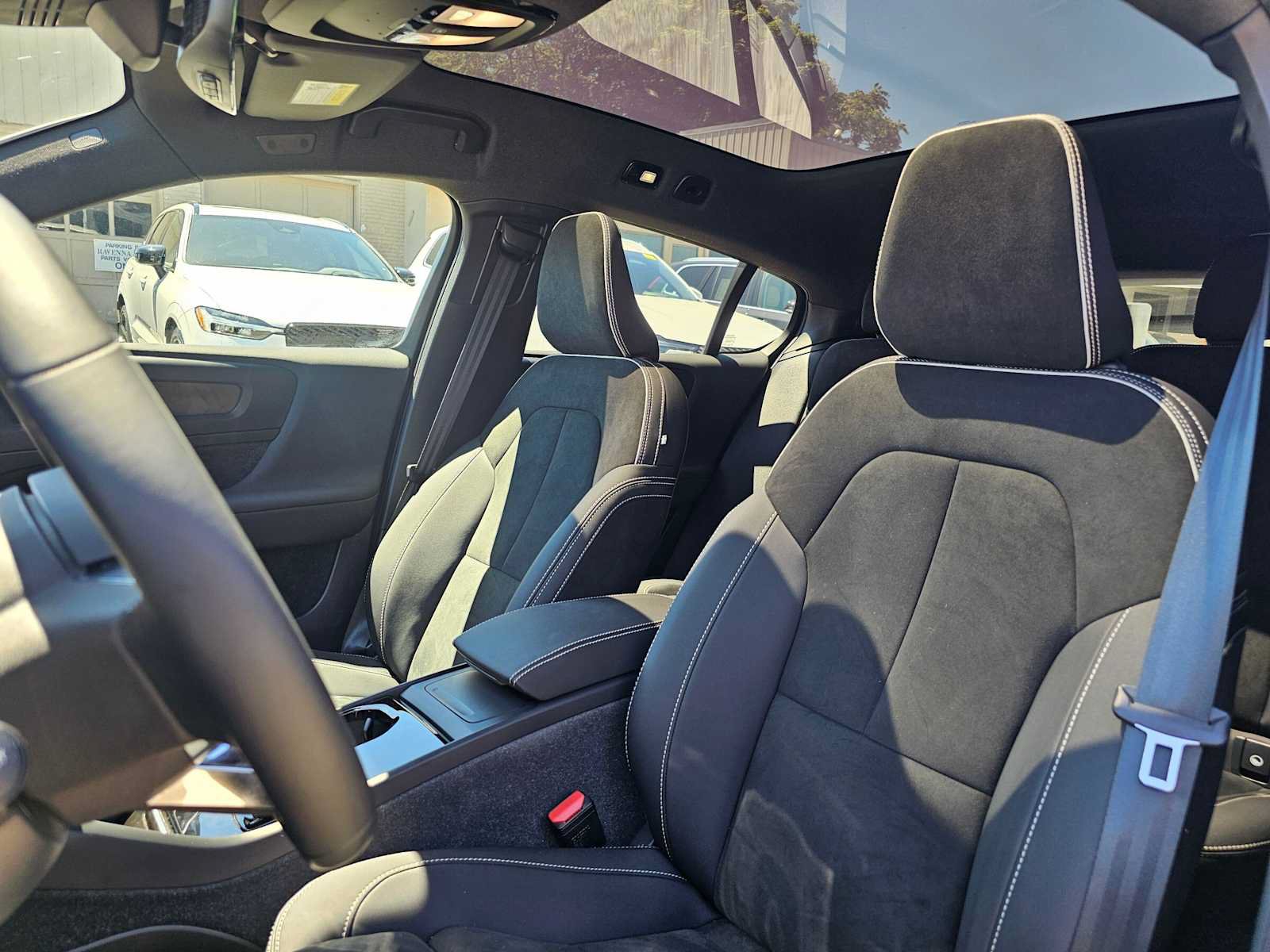 Certified 2024 Volvo C40 P8 Recharge Plus w/ Climate Package RWD image 22