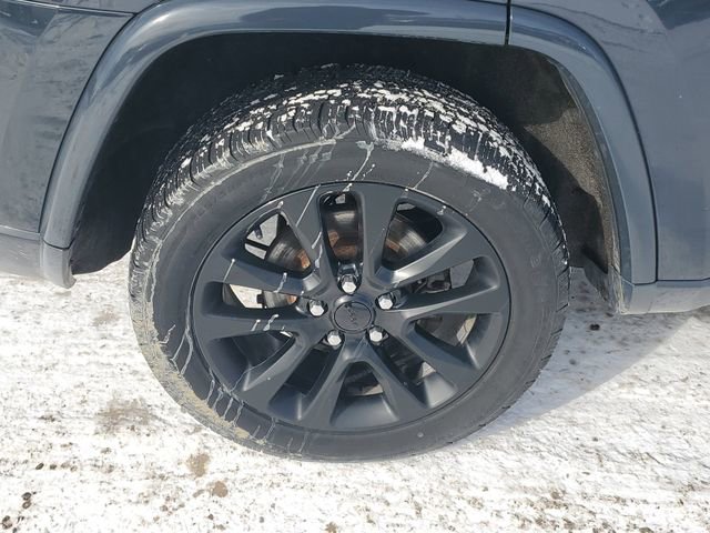 Used 2018 Jeep Grand Cherokee Altitude image 5