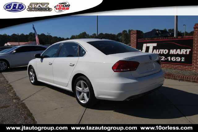 Used 2013 Volkswagen Passat 2.5 SE FWD image 5