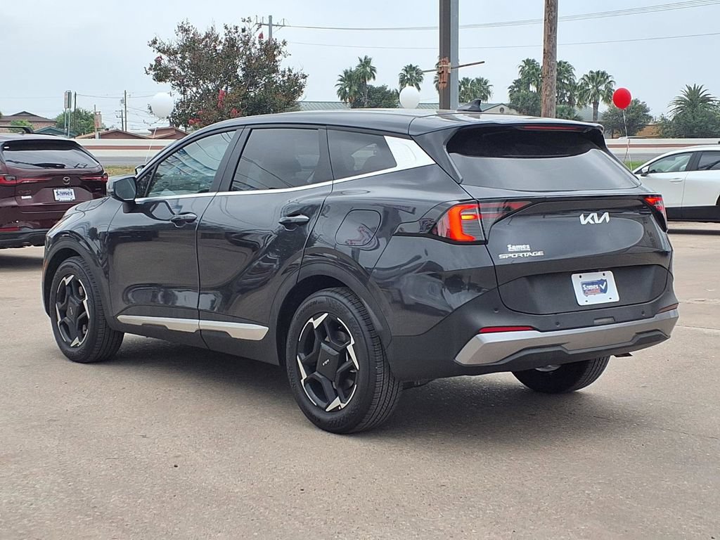 Used 2026 Kia Sportage EX FWD image 6