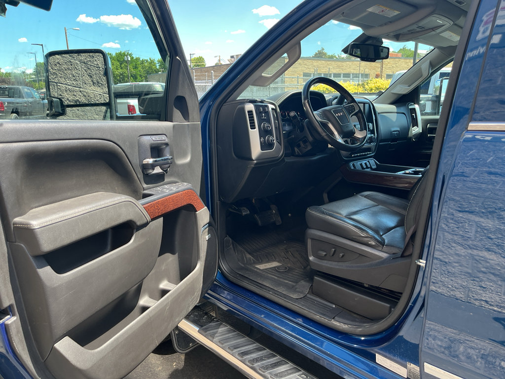 Used 2016 GMC Sierra 3500 SLT w/ Driver Alert Package AWD/4WD image 11