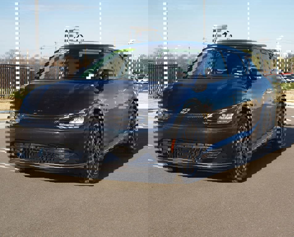 Used 2022 Kia EV6 Wind image 22