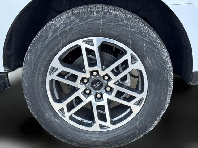 New 2026 Ford Expedition Active image 5