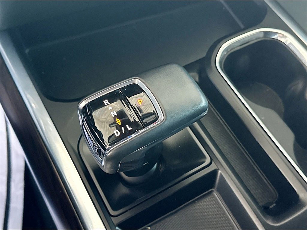 Used 2023 GMC Sierra 1500 SLT image 17