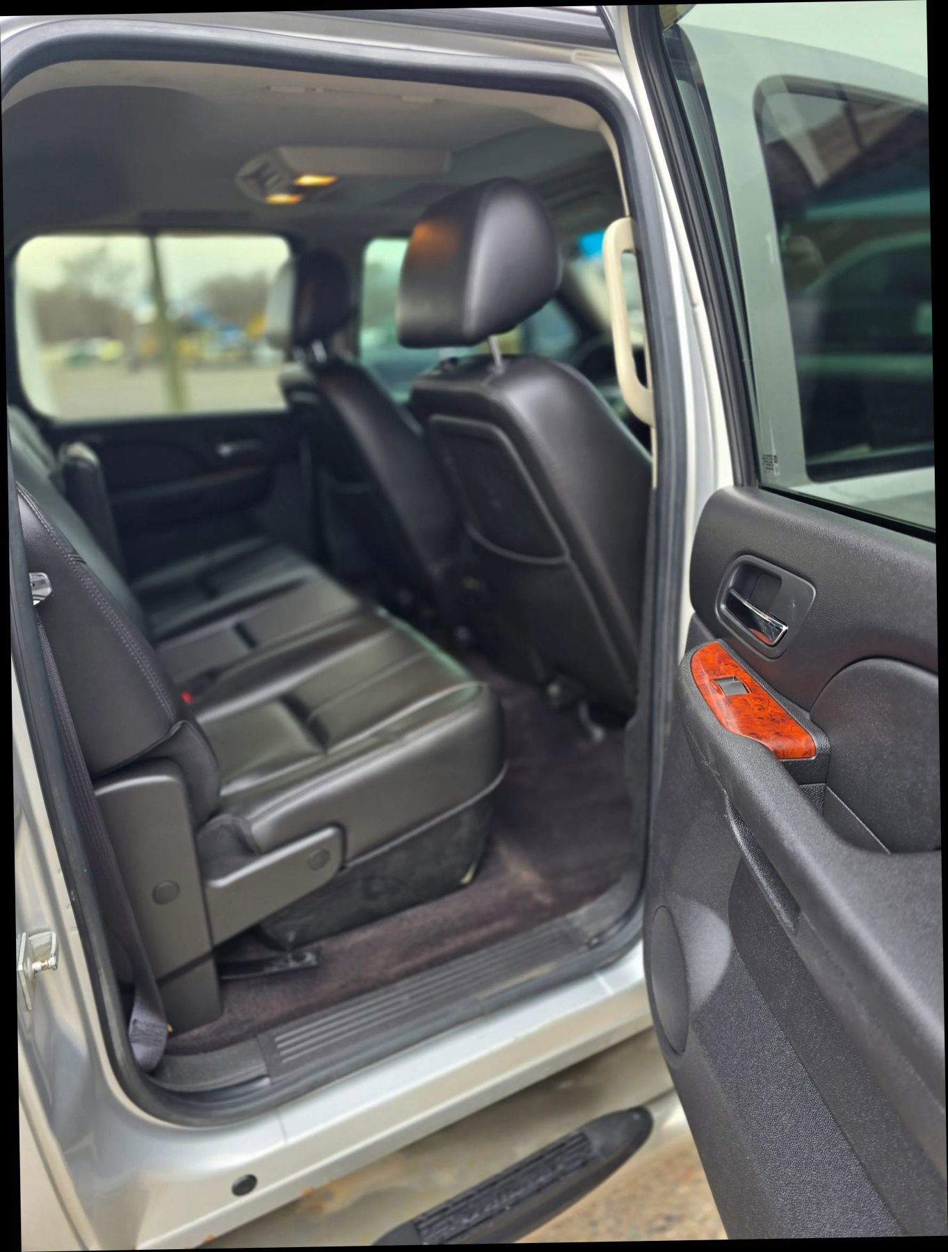 Used 2011 GMC Sierra 3500 SLT image 6