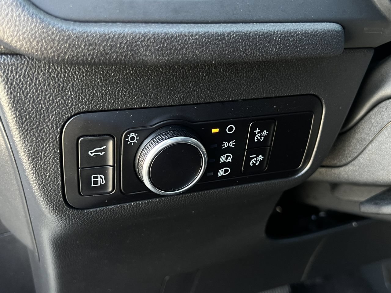 Used 2025 Ford Escape ST-Line w/ Equipment Group 301A FWD image 14