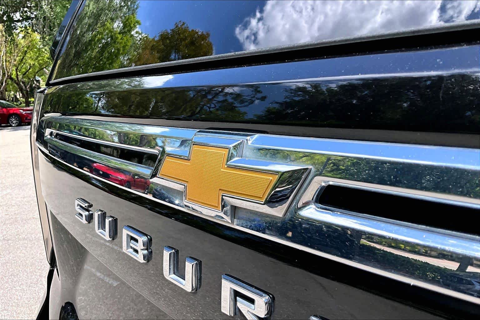 Used 2024 Chevrolet Suburban LT AWD/4WD image 31
