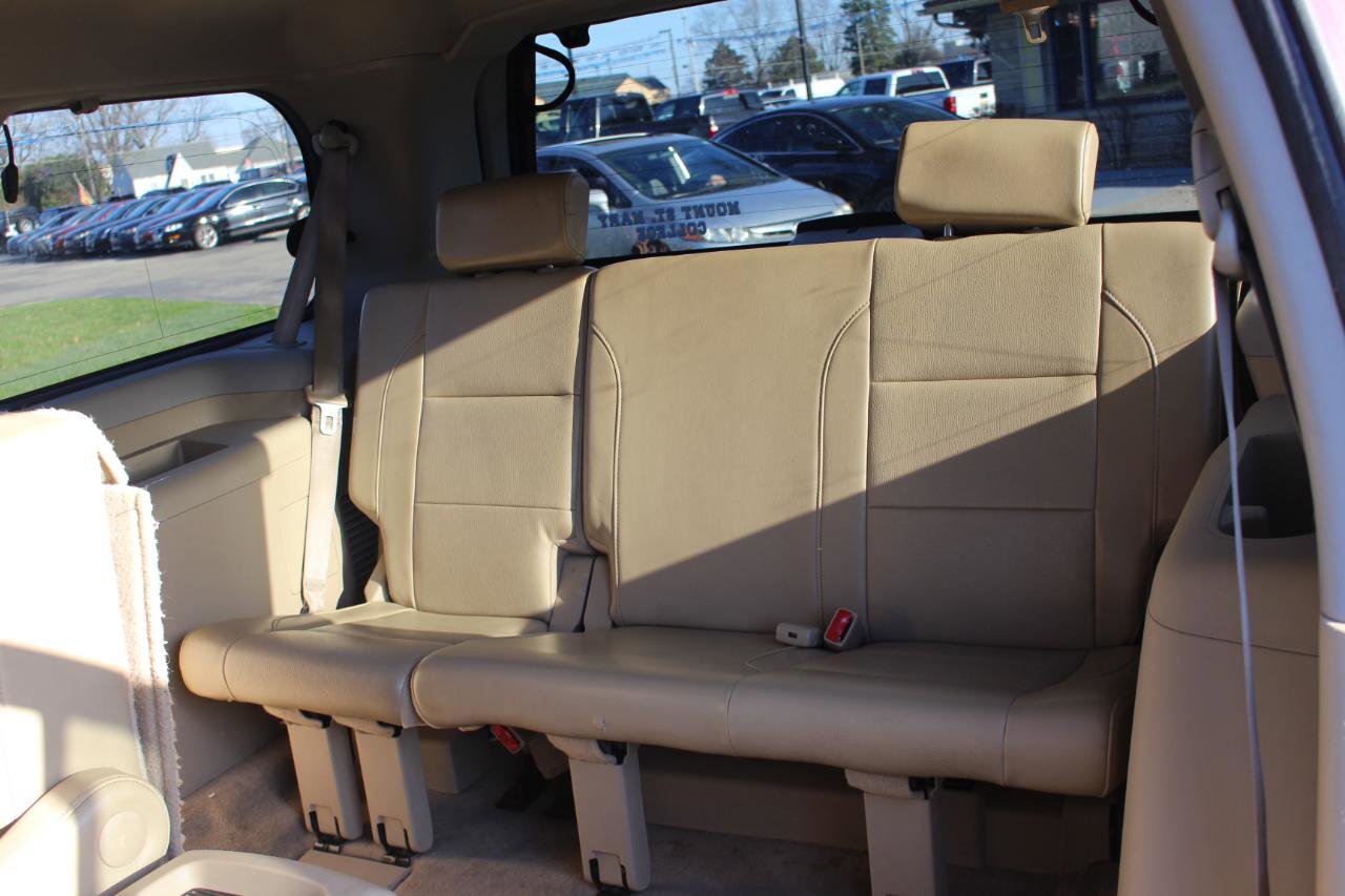 Used 2011 Nissan Armada Platinum w/ 2nd Row Captain Seat Pkg image 34